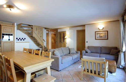 Saint-Martin-de-Belleville Apartment | Luxurious Duplex, 10 Guests, Ski-in/Ski-out, Spa, Pool, Gym, Garage, WiFi