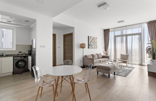 Al Barsha Apartment | Luxurious 1BR Apartment near Dubai Motor City