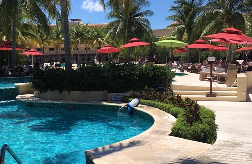 Villa Juarez Condo | Luxurious 3 B/R Beachfront Condo!