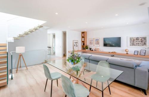 Ameijeira House | Luxurious 3 BDR House With Pool & BBQ by LovelyStay