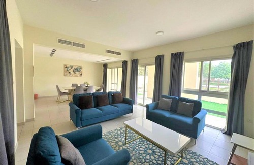 Al Riffa Apartment | Luxurious 3B Villa with Balcony in Ras Al Khaimah