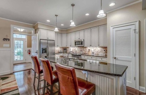 Murrells Inlet Condo | Luxurious 4 bedroom/4 bathroom condo steps away from TPC