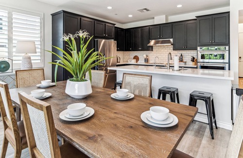 Temecula House | Luxurious 4-bedroom house in beautiful Murrieta with AC, WiFi, Workspace