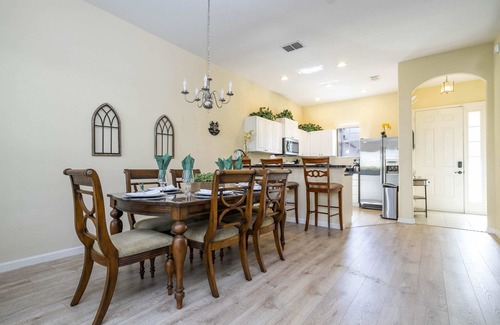 Tuscan Hills Villa | Luxurious 4BR w/Private Pool in Tuscan Hills 313