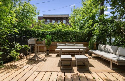 Sainte-Marie Apartment | Luxurious 4BR with Sunny Deck Balcony