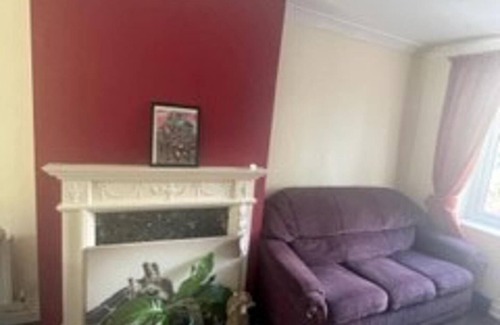 Earlham House | Luxurious 5-bed House in Norwich