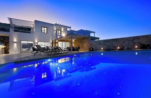 Kanalia Villa | Luxurious 5-bedroom villa in marvelous Mykonos With full sea views