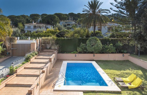 Pinos de Alhaurin Villa | Luxurious Andalusian villa with private pool and garden just 20 minutes from the