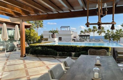 Estepona Apartment | Luxurious and light 3 bedroom penthouse