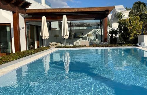 Estepona Apartment | Luxurious and light 3 bedroom penthouse