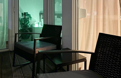 Bielefeld Apartment | Luxurious Apartment in City-Center with Balcony, Free Parking