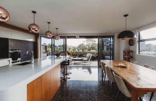 New Plymouth CBD Apartment | Luxurious Central City Retreat