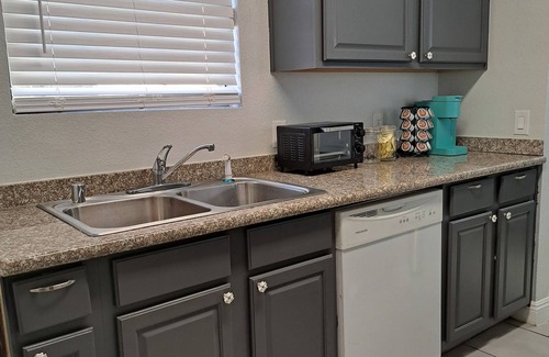 Las Vegas Condo | Luxurious Cozy 2-bedroom condo.