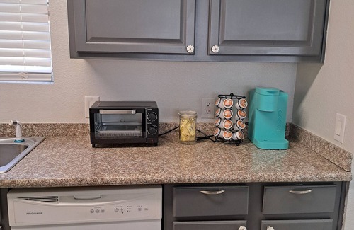 Las Vegas Condo | Luxurious Cozy 2-bedroom condo.