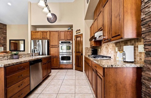 Thousand Palms House | Luxurious Dream pool estate, acre lot, music allowed.
