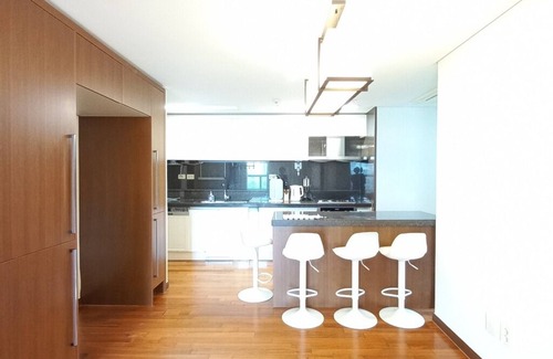 Banpo-dong Apartment | [Luxurious Gangnam Riche apt] 3Bdr 2Bath subway 2min