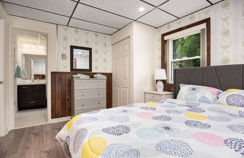 Harrisburg House | Luxurious Home Away at Berkstone