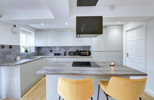 Birmingham House | Luxurious home for Long term Stays
