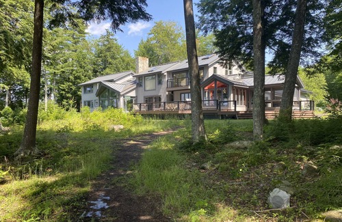 Belgrade House | Luxurious lakefront home with 750' of spectacular frontage on Great Pond