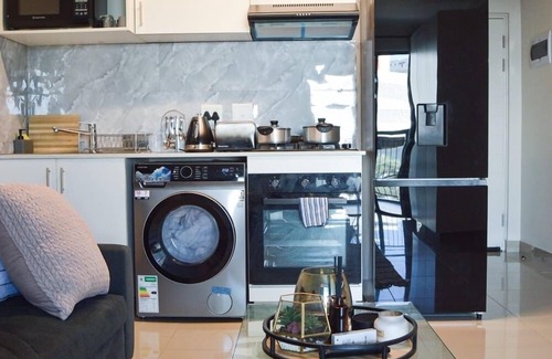 Umhlanga Apartment | Luxurious Millennial, umhlanga Durban-one bedroom Apartment with a pool