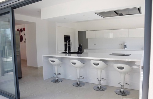 Guerrevieille Villa | Luxurious new villa facing St Tropez