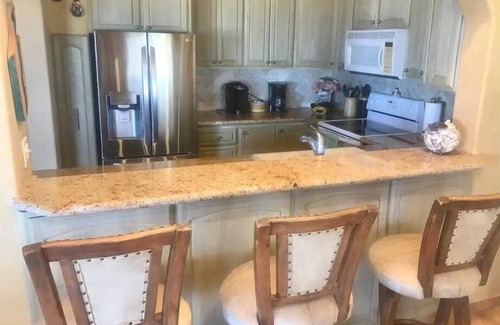 Zona Hotelera Condo | Luxurious oceanfront apartment LMB2