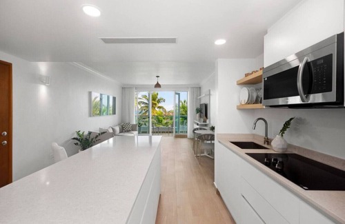 Santurce Apartment | Luxurious Oceanfront 2 bedroom 3 baths in Condado