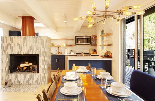 Aspen House | Luxurious Riverfront Modern Mountain Townhouse, Downtown Aspen - walk everywhere