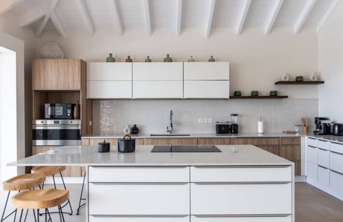 Les Terres Basses Villa | Luxurious Solis Villa: Breathtaking 7-BR Oceanview Retreat in Prestigious Gated Community