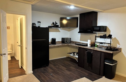 Durham Apartment | Luxurious Studio w/Kitchenette Shared Pool & Spa
