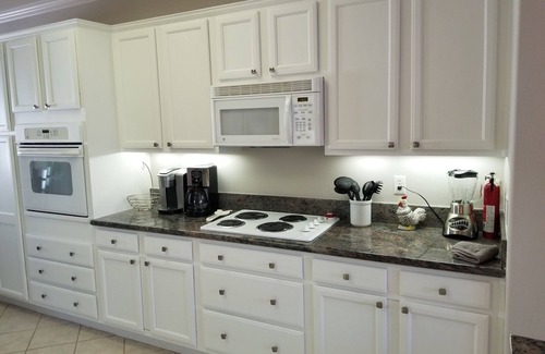 Desert Palms House | Luxurious Sun City Living - 30 night minimum