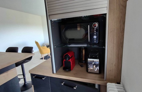 Vence Apartment | Luxurious T2 with 62m2 terrace, magnificent unobstructed sea and mountain views.