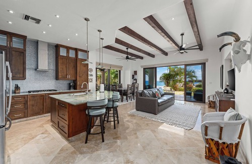 Buzzards Condo | Luxurious Two-Bedroom Ocean View Retreat