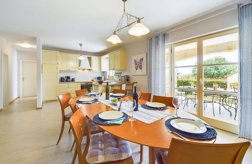 Heraki House | Luxurious villa with swimming pool and large garden