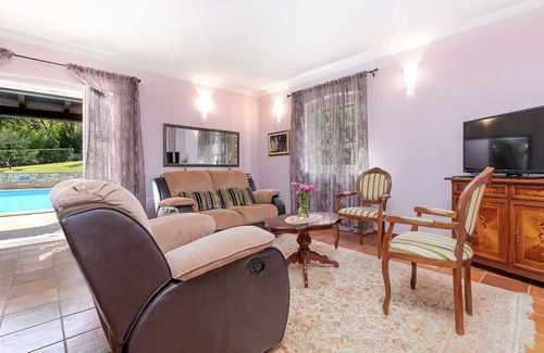 Montizana Villa | Luxurious villa with pool on the edge of a quiet village near Poreč