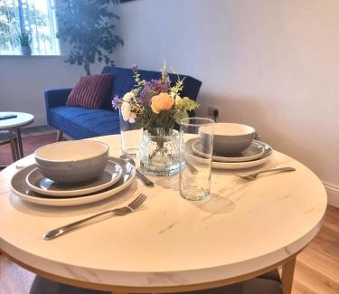 Gravesend Apartment | Luxuriously Cosy 1 Bed Flat at Trinity Point Gravesend, Suitable for Long Stay and Short Stay