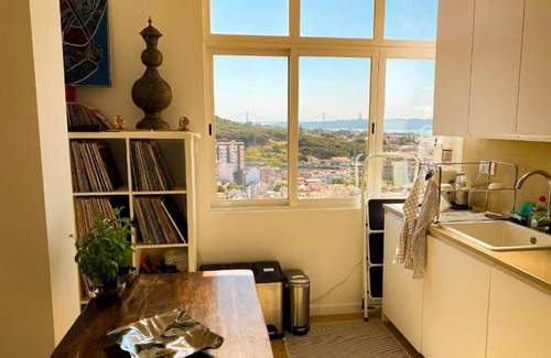 Falca Apartment | Luxury 1 Bedroom Unit w. Stunning View