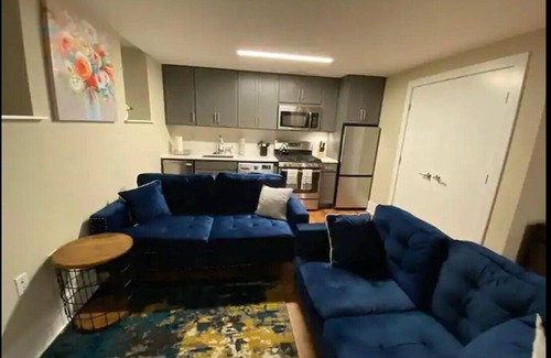Forest Hills Apartment | Luxury 1-Bedroom with Rooftop Lounge and Gym Facility
