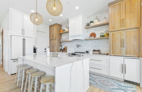 Gulf Shores House | Luxury 10 BR Beach House - Beach & Lagoon Views w Private Heated Pool