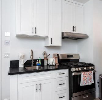 Pico - Robertson Apartment | Luxury 1BR Apt LA Experience