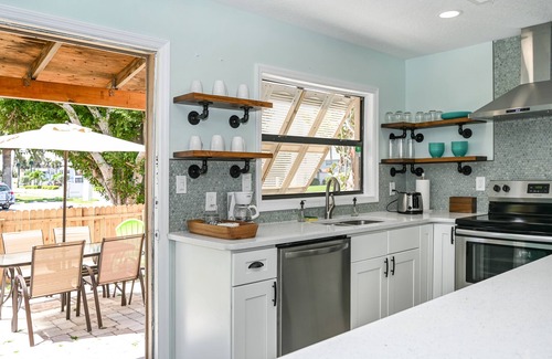 Port Canaveral House | Luxury 2/2, Steps to the beach