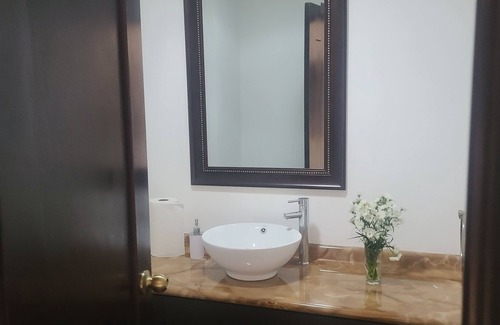 Zona 10 Apartment | Luxury 2-bedroom apartment. Great Location in tourist zone 10.