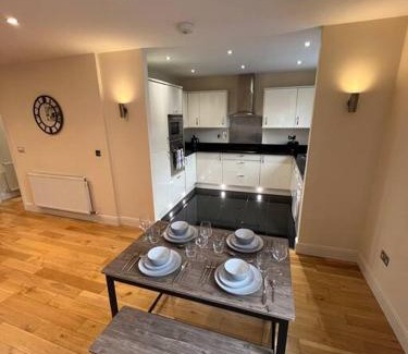 Bedford Apartment | Luxury 2 bed apartment in the heart of Bedford - Free Parking & Free WIFI