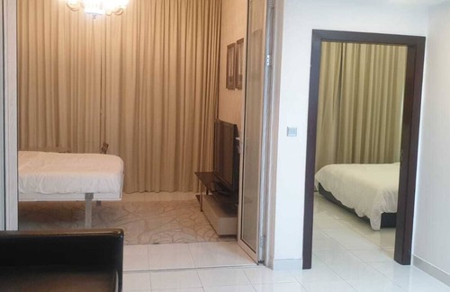 Al Quoz Apartment | Luxury 2-bedroom apartment with AC, WiFi in marvelous Dubai