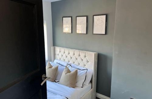Salford House | Luxury 2-BR house AO arena & City & Old Trafford