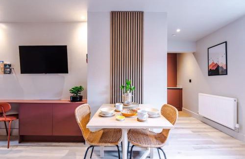 Chester Apartment | Luxury 2B City Centre Apartment with Private Parking