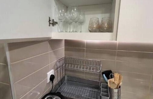 Bur Dubai Apartment | Luxury 2BR w/Pool, Gym & Balcony – Zahra Breeze