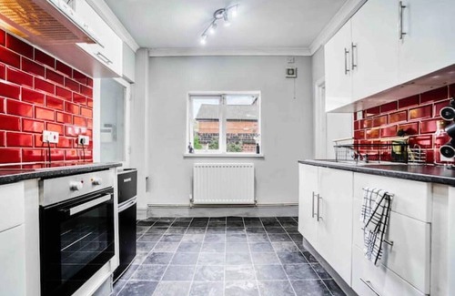 Birmingham House | Luxury 3-bed with Free Parking