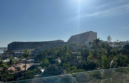 El Tezal Condo | Luxury 3-Bedroom Residence Ocean Front View Garza Blanca Cabo San Lucas