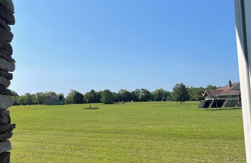 Readyville House | Luxury 3-bedroom/3-bath/5-acre retreat in the tranquil foothills of TN